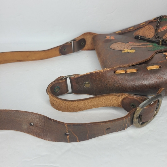 Vintage 70s‎ Butterfly Ladybug Mushroom Tooled Leather Shoulder Bag Crossbody - Picture 7 of 10